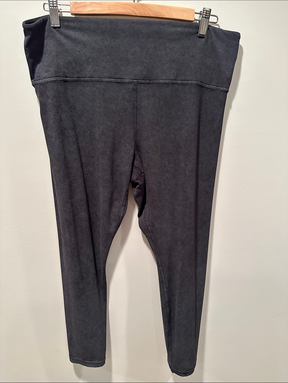 Athleta Black/Gray Marl Performance Leggings
